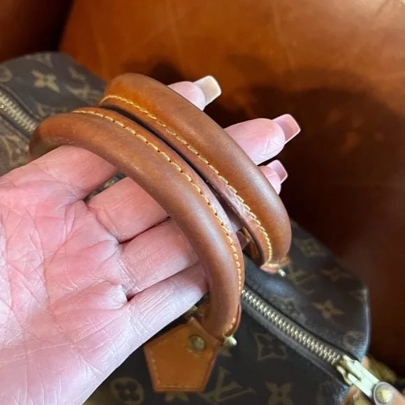 SOLD****Louis Vuitton Iconic Monogram Speedy 25 Purse Bag - Picture 6 of 16